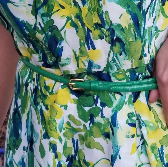 Women's Springtime Floral Dress Size 6 - Picture 3 of 5